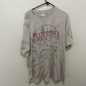 NWOT TEE